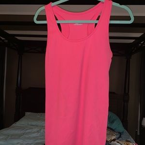 Bundle of Under Armour Tanks